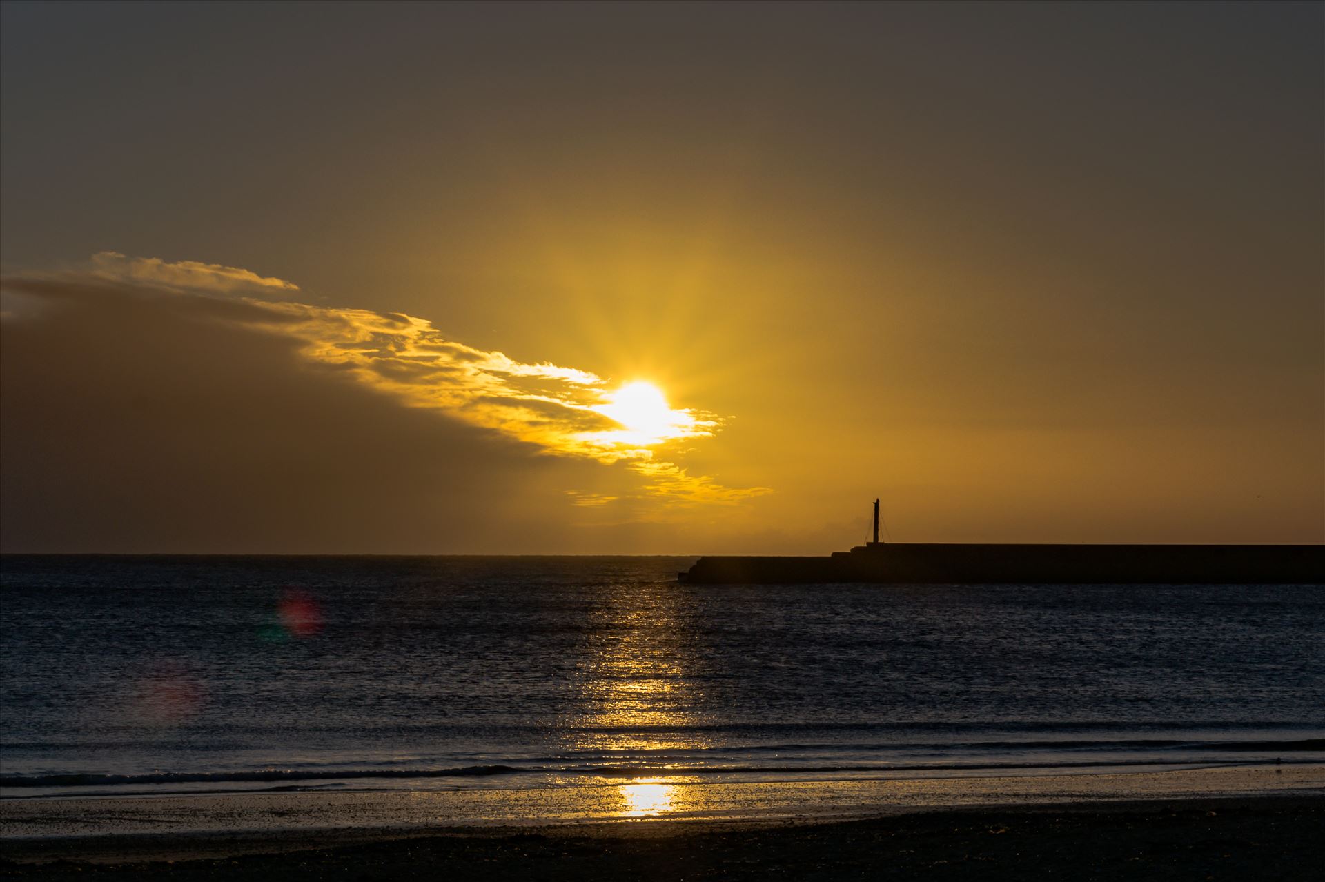 Roker Sunrise - Roker at sunrise by AJ Stoves Photography