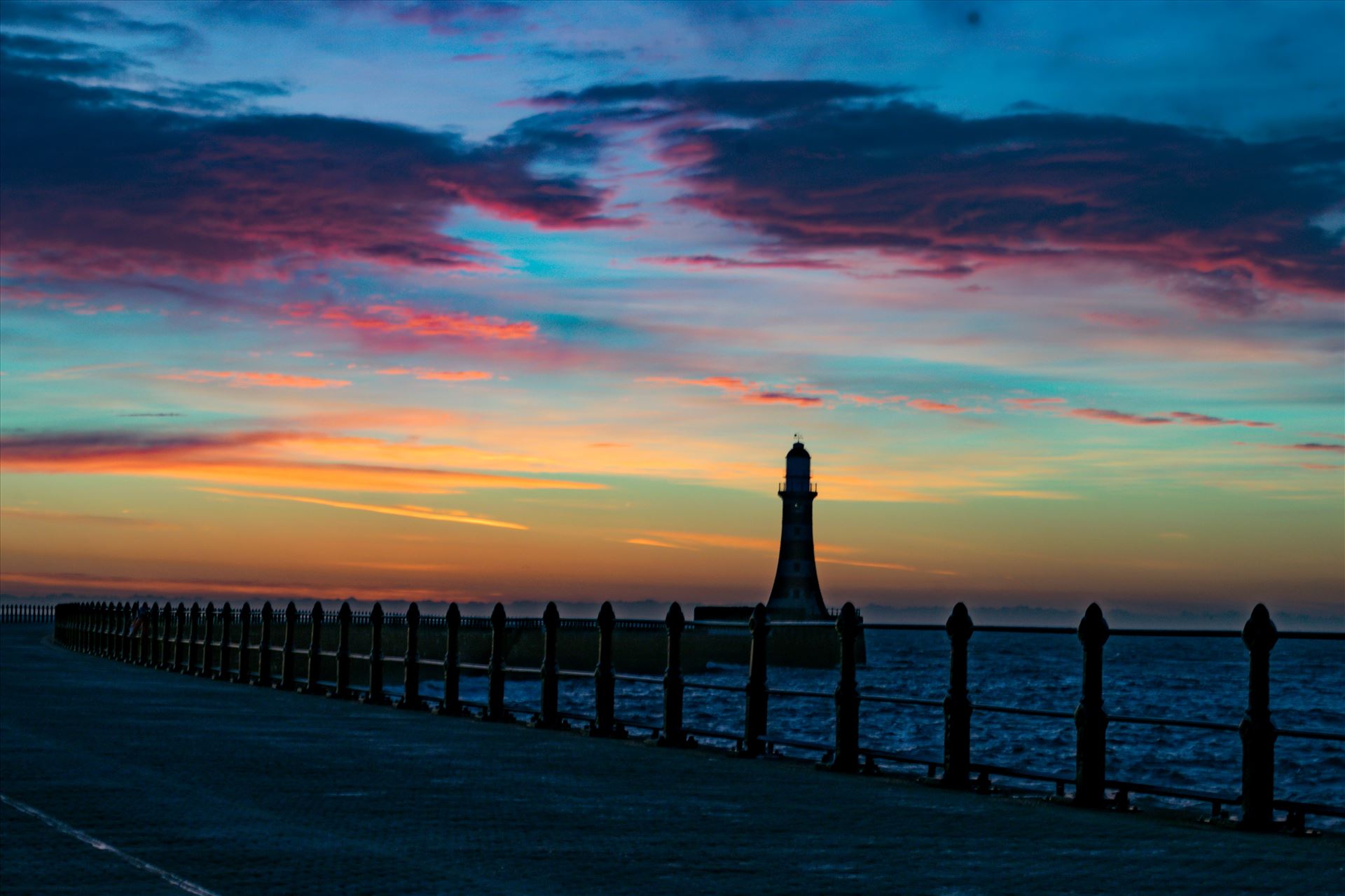 Roker Lighthouse at Sunrise - Roker at sunrise by AJ Stoves Photography